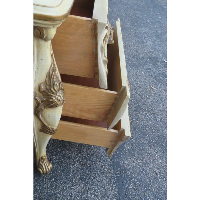 French Carved Large Bombe Serpentine Nightstands Bedside Tables a Pair For Sale - Image 4 of 10