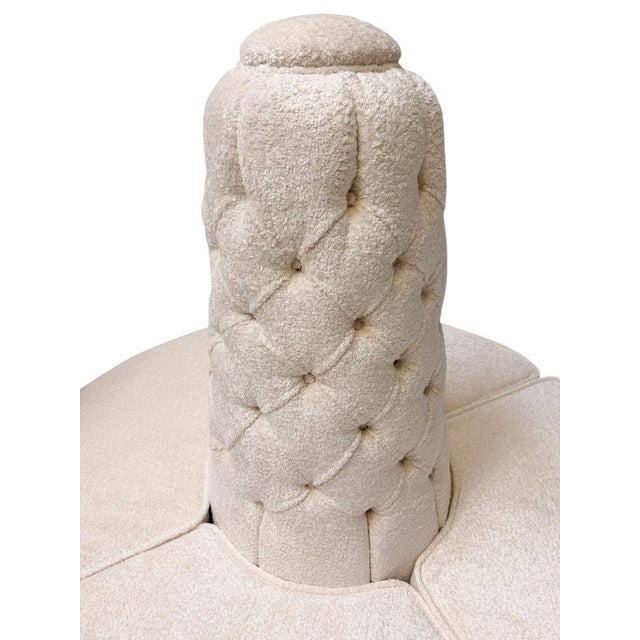 Ivory Hollywood Regency Round Banquet Settee in Bouclé, 1980s For Sale - Image 8 of 13