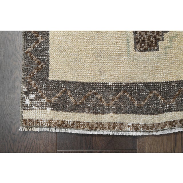 Beige 1970s Vintage Turkish Oushak Handmade Wool Cotton Beige Runner Rug For Sale - Image 8 of 11