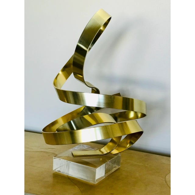 Dan Murphy (B.1942 Chicago) Gold Toned Ribbon Sculpture Dated 1986 For Sale - Image 12 of 13