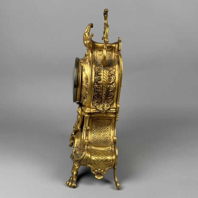 Antique Louis XV Rococo Quartz Gilded Brass Mantel Clock, 1900s For Sale - Image 6 of 16