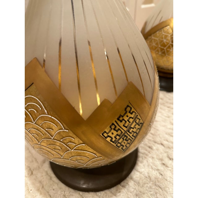 Glass Mid 20th Century Mid-Century Modern Attributed to Fortune Lamp Co. Frosted Glass & Gilt Table Lamps, Pair For Sale - Image 7 of 9