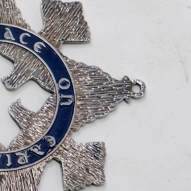 1971 Wallace Sterling Peace on Earth Ornament For Sale In Nashville - Image 6 of 9