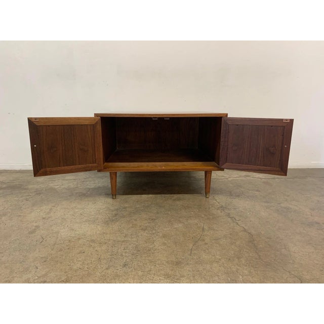 1960s Minimal walnut side table For Sale - Image 11 of 13