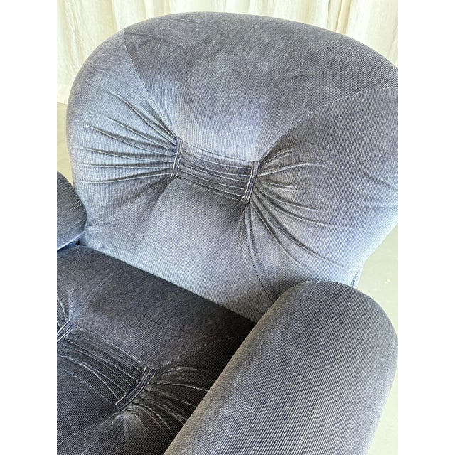 Cream Space Age Velvet and Chrome Lounge Chair attributed to Adriano Piazzesi, Italy, 1960s For Sale - Image 8 of 15