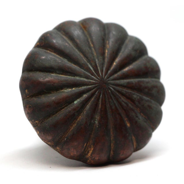 This Colonial style radial entry knob was made by Russell & Erwin in the 1897 catalog. It is part of the L-15300 Cambridge...