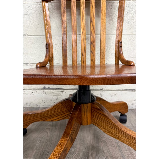 Brown Vintage Tiger Oak Adjustable Swivel Desk Banker Lawyer Jury Office Chair For Sale - Image 8 of 10