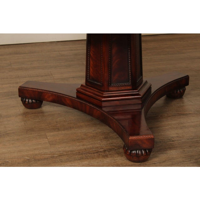 1990s Henredon Historic Natchez Collection Flame Mahogany Dining Table