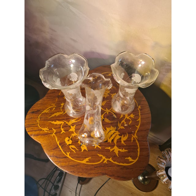 1900 - 1909 Engraved and Chiseled Glass Vases from Baccarat, 1900, Set of 3 For Sale - Image 5 of 7