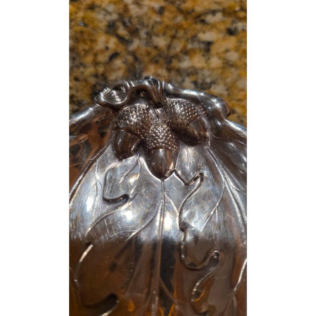 1950s Set of 4 Vintage Silver-Plated Botanical Oak Leaf & Acorn Catchall Dishes For Sale - Image 5 of 8