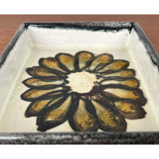 Mid-Century Modern Danish Studio Pottery Square Bowl with Flower Design from Tingkeramik, 1960s For Sale - Image 9 of 18