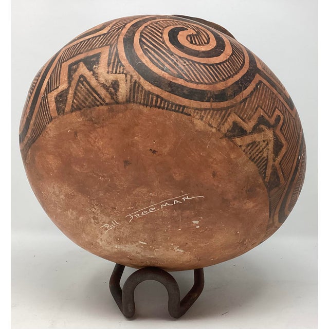Mid 20th Century Bill Freeman (1927-2012) Native American Recreation of Hohokam Pot on Hand Forged Iron Stand by Unknown Artist. For Sale - Image 5 of 6
