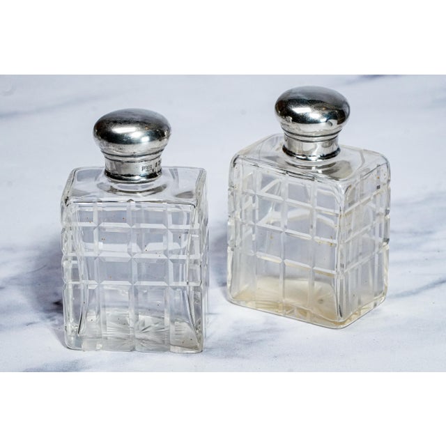 1930s Set of 4, Beautiful Set Mappin and Webb Antique English Sterling Silver and Crystal Geometric Cut Pattern Vanity Dresser Jar and Bottle For Sale - Image 5 of 16