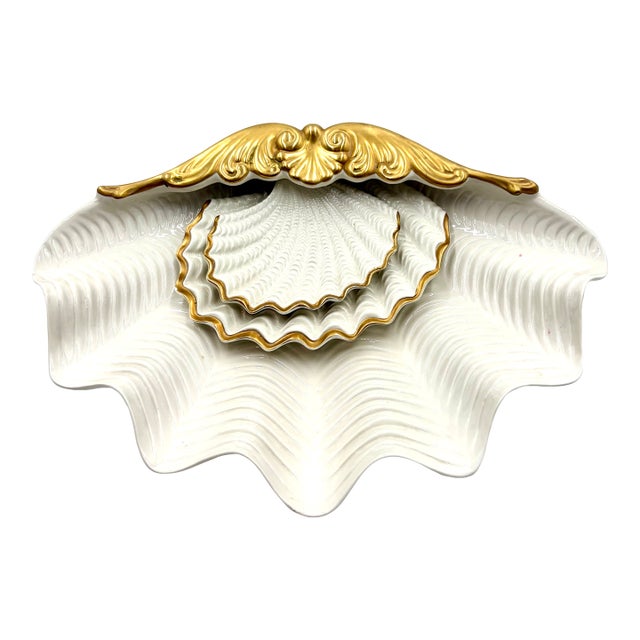 Vintage Italian Nesting Porcelain Shell Dishes - Set of Three For Sale