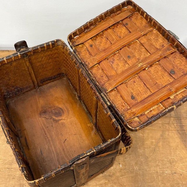 Woven Rectangular Picnic Basket with Handle & Hinged Lid For Sale - Image 10 of 14