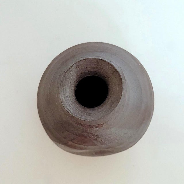 Ceramic Signed Japanese Bizen Style Studio Pottery Bud Vase, Wabi Sabi Minimalist Vessel, Mid-20th Century For Sale - Image 7 of 7