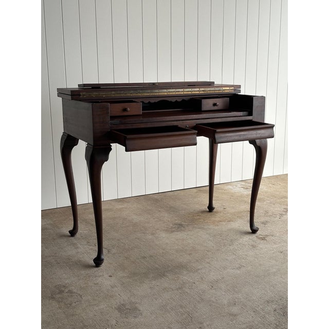 Antique Early 20th Century Queen-Anne Style Mahogany Writing Desk For Sale In Greensboro - Image 6 of 16