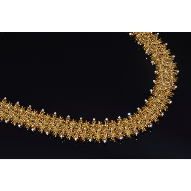 Mid-Century Modern Late 20th Century Roberto Coin Barocco 1.36ct Diamond Soild 18k Yellow Gold Collar Necklace 124.9g For Sale - Image 3 of 15