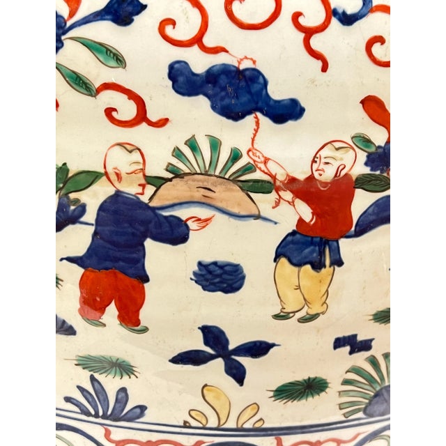 Large Chinese Wucai Porcelain Jardiniere in Jingjia Ming Dynasty Style For Sale In New York - Image 6 of 12