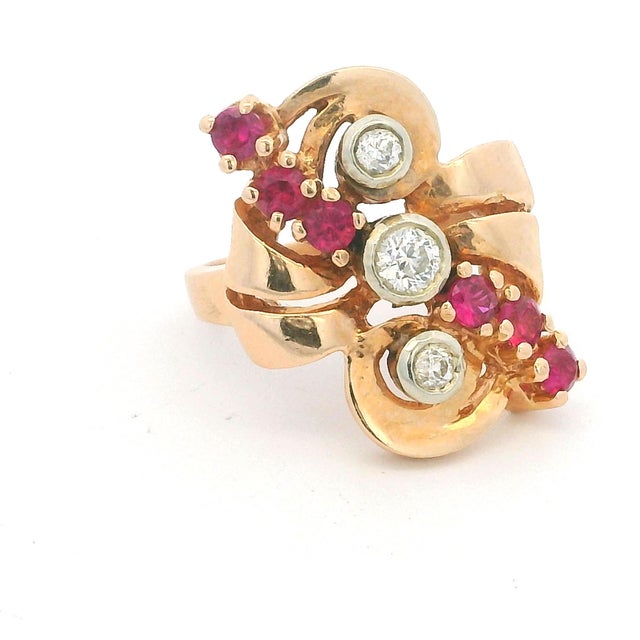 Gold Vintage Retro 14k Yellow Gold Ruby & Diamond Cocktail Ring, Circa 1940s, Size 6.5 For Sale - Image 8 of 8