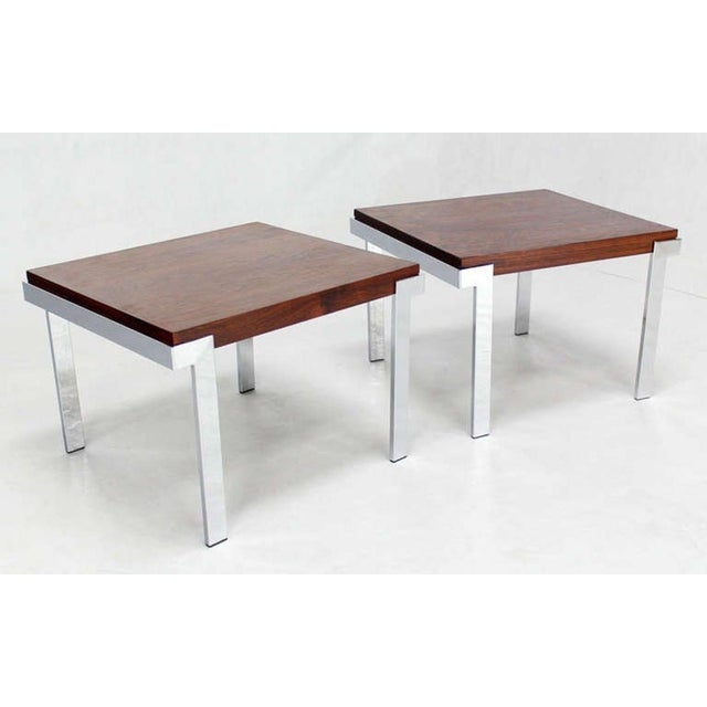 Mid-Century Modern Pair of Milo Baughman Rosewood and Chrome Mid-Century Modern End Tables Stands For Sale - Image 3 of 8