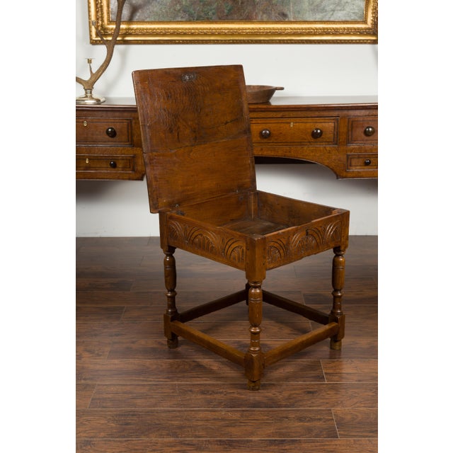 English 1800s Georgian Period Carved Oak Table with Lift Top and Turned Base For Sale - Image 9 of 12