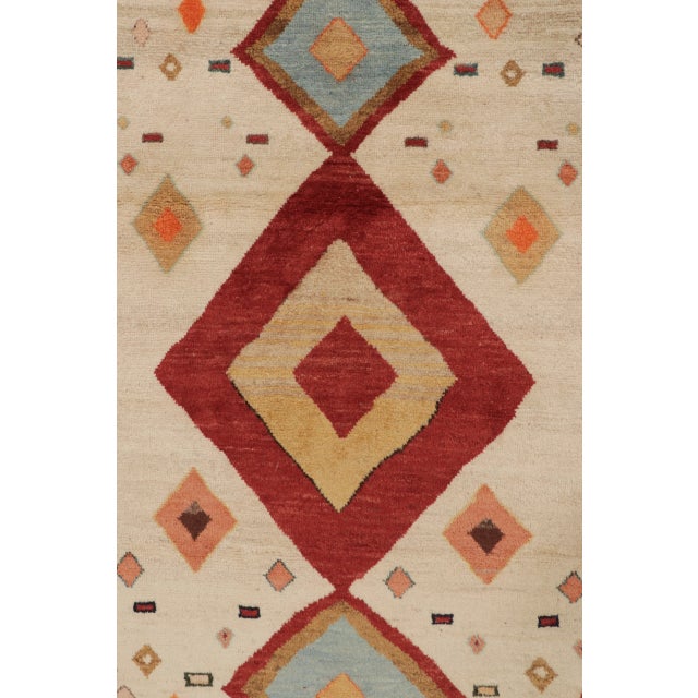 Vintage Gabbeh Tribal Rug With Medallion by Rug & Kilim, Afghanistan, 1950-1959 For Sale In New York - Image 6 of 10
