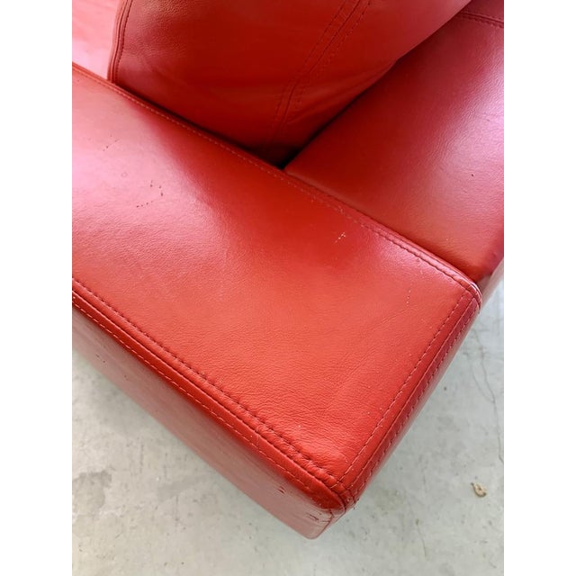 High-quality, swivel reading chair by Rolf Benz. There are a few scratches, otherwise in excellent condition. This piece...