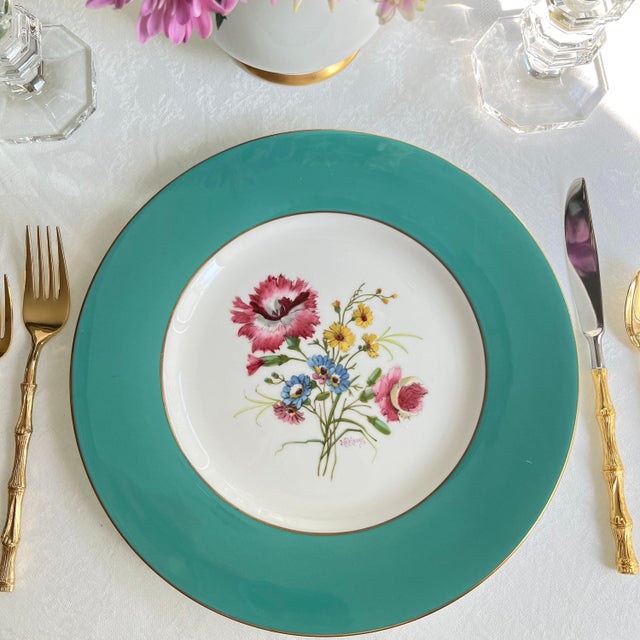 Traditional 1940s Rare Set of Hand-Painted Minton Floral Dinner Plates With Aqua Band and Gilt Rim // Signed by Artist J Colclough // Set of 9 For Sale - Image 3 of 12