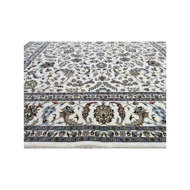 Textile Handwoven Persian Style Area Rug 9x12 For Sale - Image 7 of 12