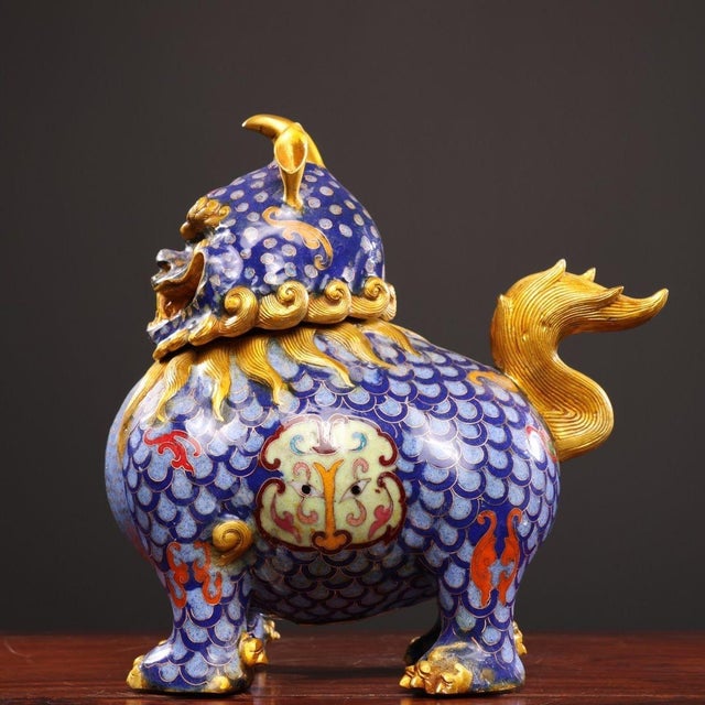 Dimensions: Height 25cm (9.84") x Length 24cm (9.45") x Width 13cm (5.12") Total Weight: 2560 grams (approx. 5.64 lbs)...