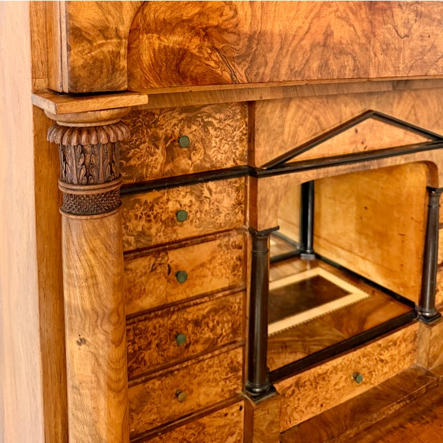 Antique Biedermeier Walnut Secretaire with Mirror Interior, 1820 For Sale - Image 18 of 18