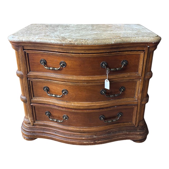 1990s Bernhardt Bach Traditional Serpentine Three-Drawer Bachelor’s Chest With Marble Top For Sale