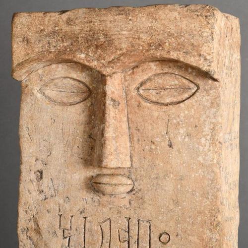 Sculpture Representing an Ancient Divinity, 20th Century For Sale - Image 4 of 7