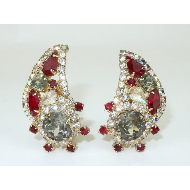 'Jewels of Legendary Splendor'...the famous marketing line used by French-American costume jeweler, Hobé, is the perfect...