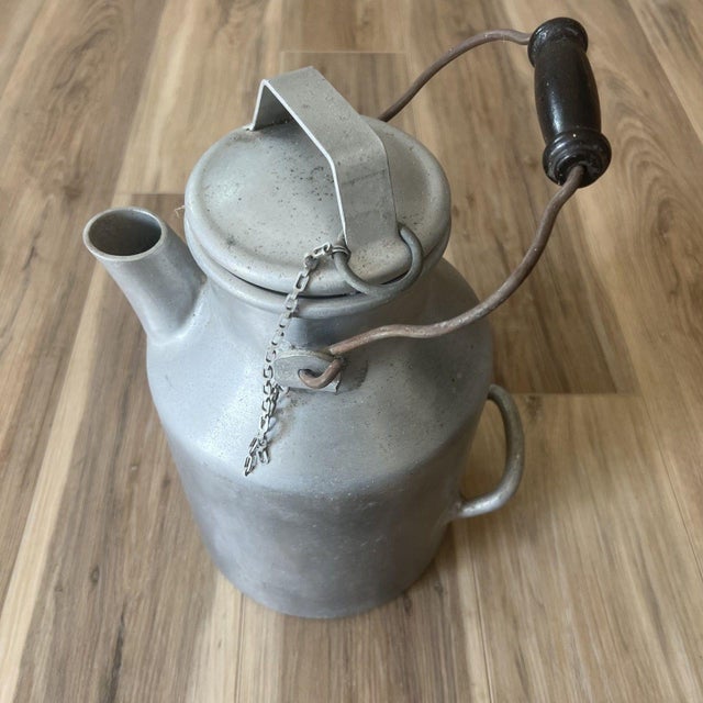 Brand: Wear-Ever Tacuco Model: No. 578-G Material: aluminum Color: silver, black Measurements: jug height is 15" w/out...