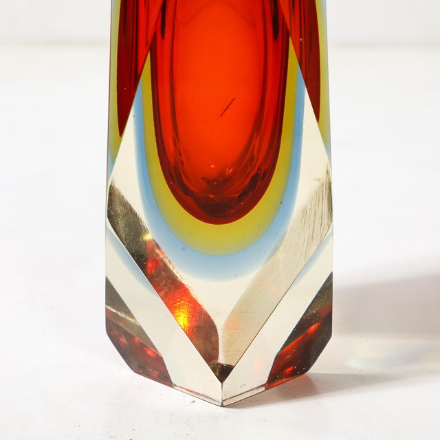 1960s Mid-Century Hand-Blown Faceted Murano Glass Sommerso Ruby & Transparent Vase For Sale - Image 5 of 10