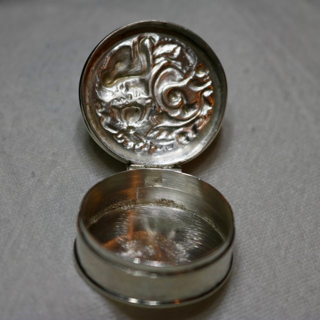 Antique Art Nouveau Sterling Silver Pill Box For Sale - Image 4 of 7