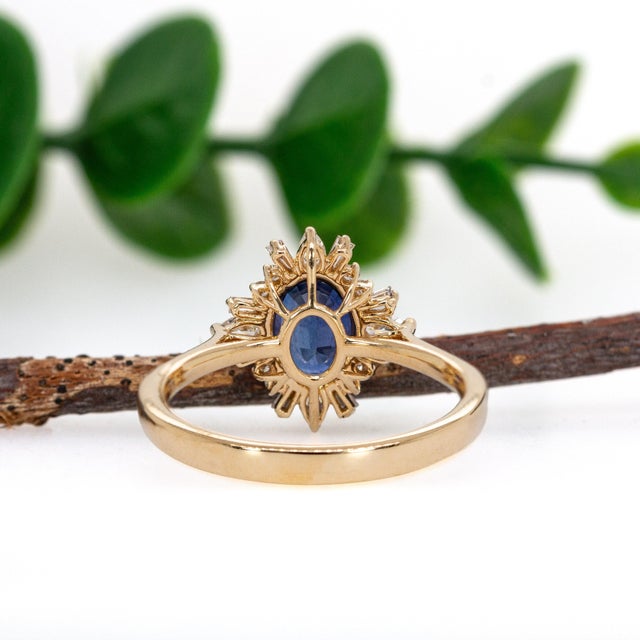 1.85cts Ceylon Sapphire Ring With Earth Mined Diamonds in Solid 14k Yellow Gold, Size 6.75 For Sale In Columbus - Image 6 of 7