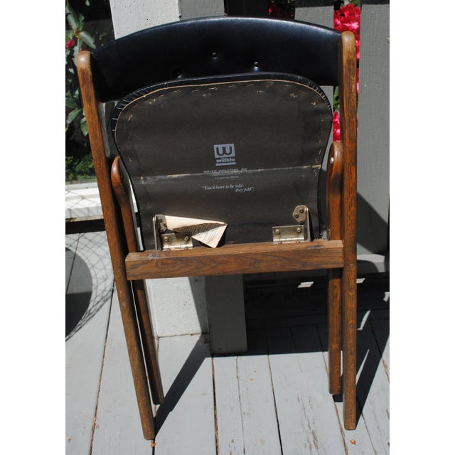 Wood Mid Century Modern Willkie Folding Accent Chair - Black Vinyl - Oak For Sale - Image 7 of 10