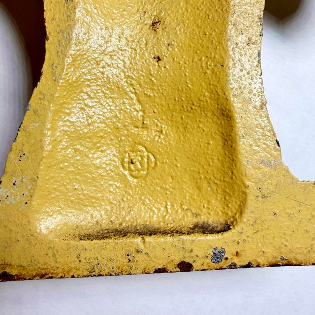 Vintage Cast Iron Floral Basket Doorstop – Hand-Painted Cottage Garden Motif For Sale - Image 4 of 5