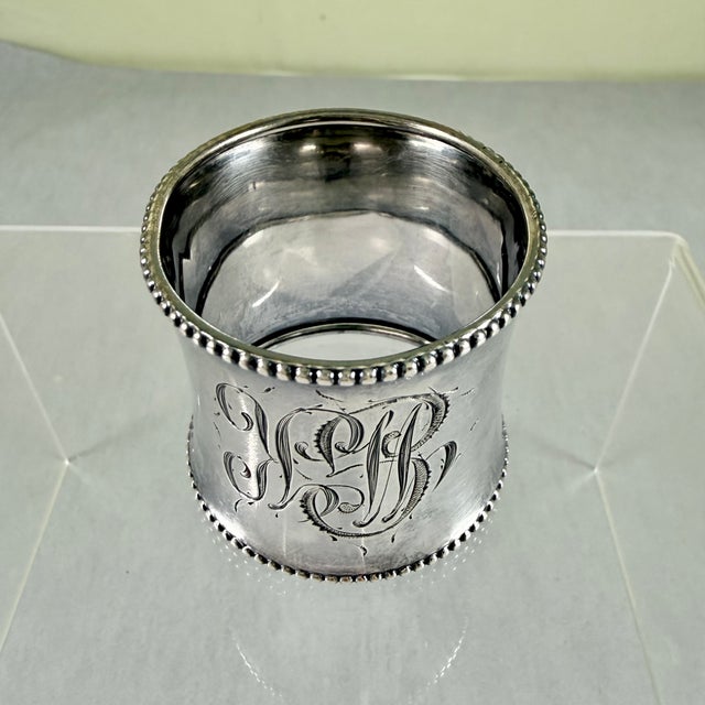 American 1900s Sterling Silver Cinched Napkin Ring – Beaded Tops For Sale - Image 3 of 7