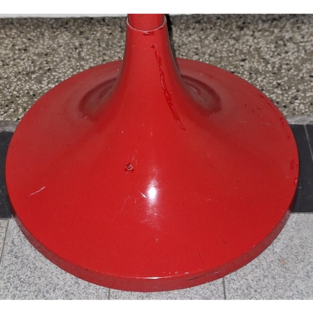 Red Postmodern Coat Rack in Red Metal, 1980s For Sale - Image 8 of 9