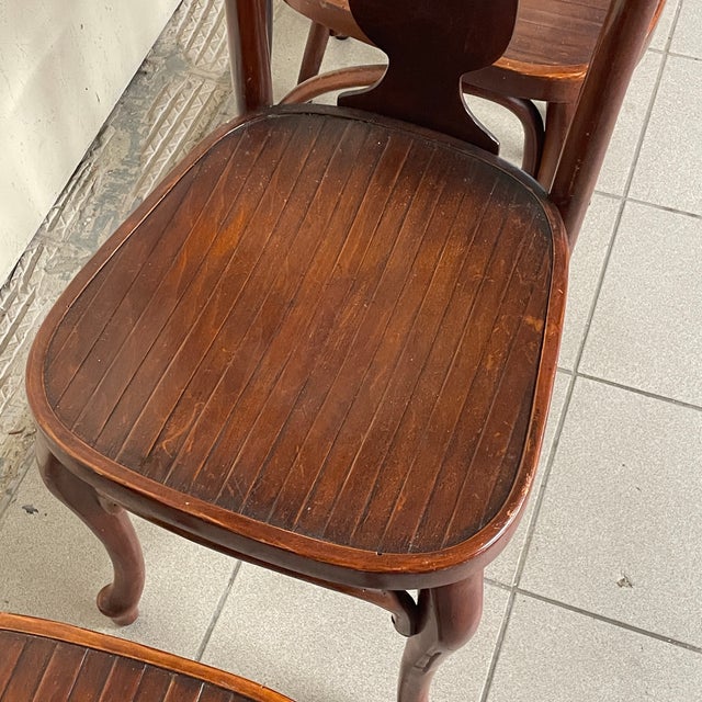 Wood Vintage Chairs in Bent Wood by J.&J. Kohn Vienna, 1900s, Set of 5 For Sale - Image 7 of 18