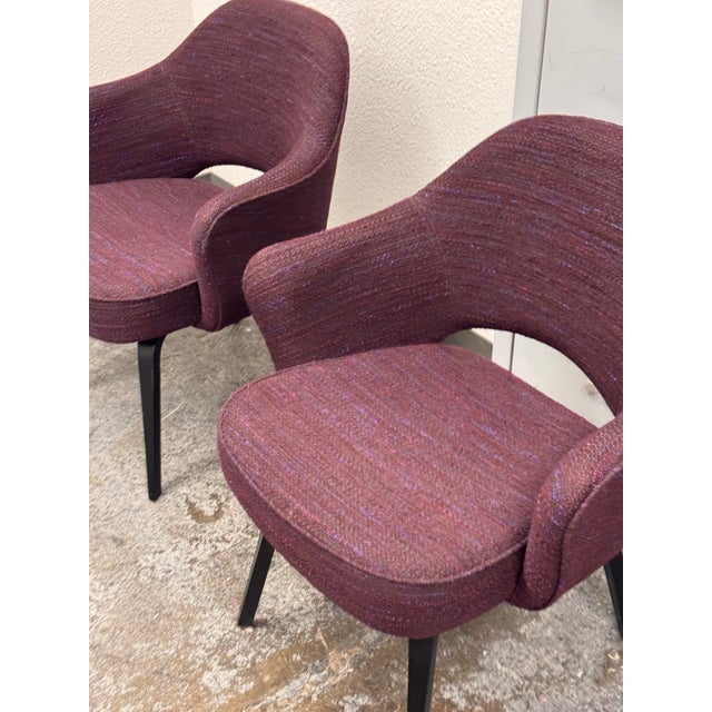 Eero Saarinen for Knoll Studio Aubergine Executive Armchairs, Pair For Sale - Image 12 of 12