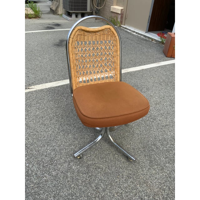 Mid-Century Modern Daystrom Furniture Mid Century Chrome and Wicker Swivel Vanity/Desk Chair For Sale - Image 3 of 12