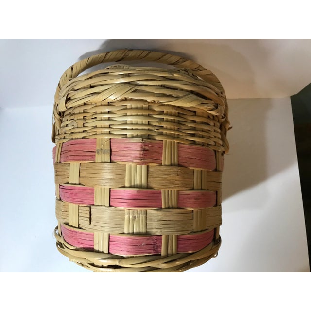 Wood Vintage Oval Wicker Basket With Lid and Handle - Made in Mexico For Sale - Image 7 of 11