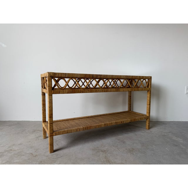 Vintage Coastal Rattan Two-Tier Console Table With Glass Top For Sale In Miami - Image 6 of 17