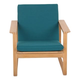 Model 2256 Lounge Chair in Light Oak and Fabric by Børge Mogensen for Fredericia For Sale