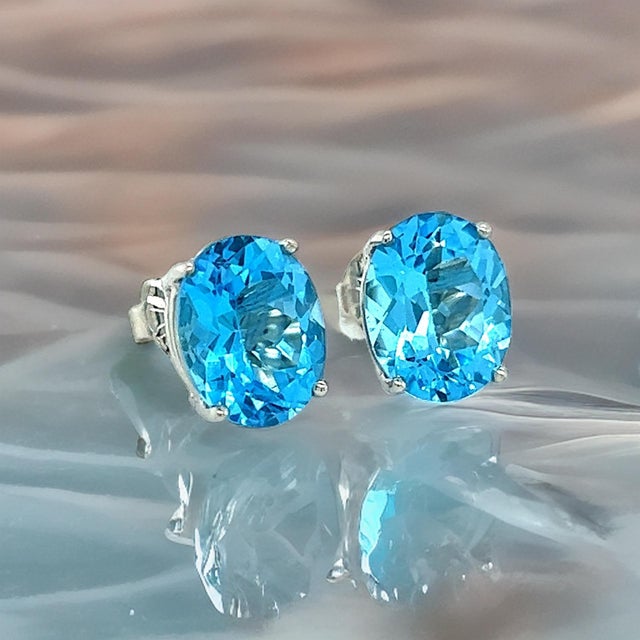2010s Natural Blue Topaz Stud Earrings 14k White Gold 5.79 TW Certified For Sale - Image 5 of 14